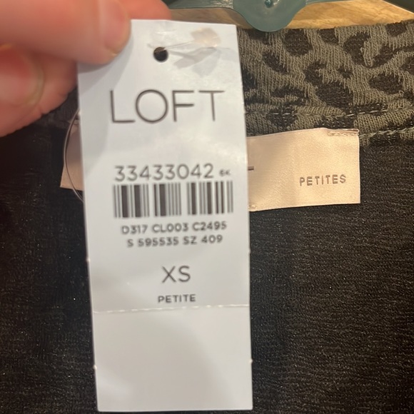 Like New Condition!  Ann Taylor LOFT, Size XS, Brown Knee Length Dress - Picture 6 of 6